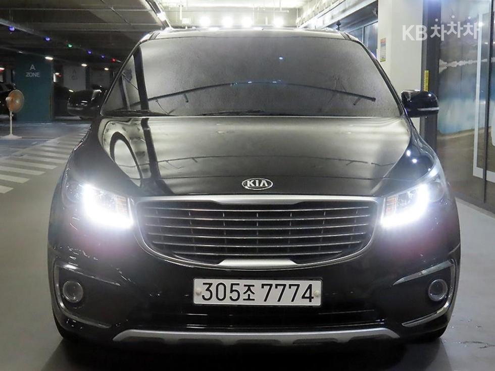 Kia Carnival — miniaturë 2