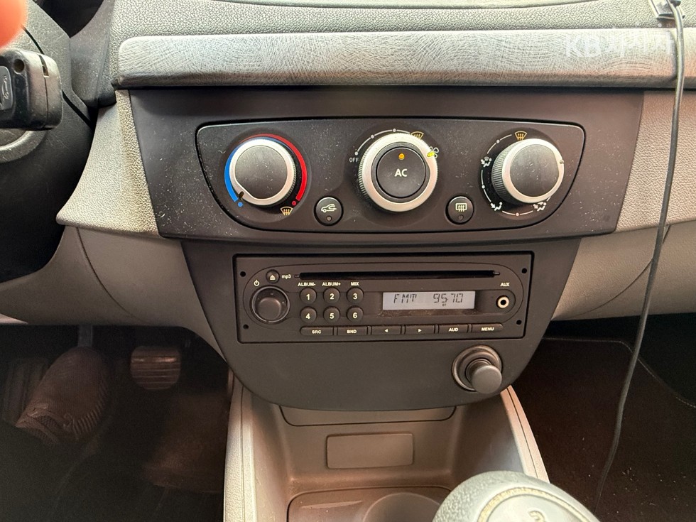 Renault — miniaturë 15
