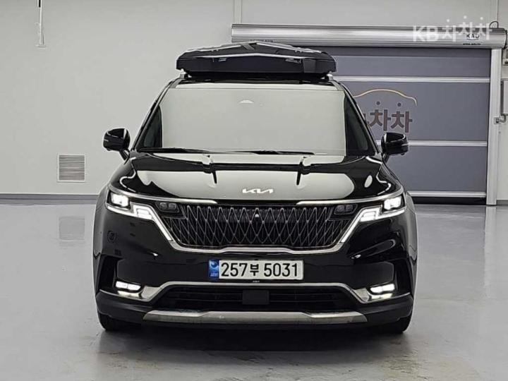 Kia Carnival — miniaturë 2