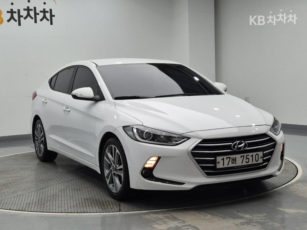 Hyundai Elantra — miniaturë 4