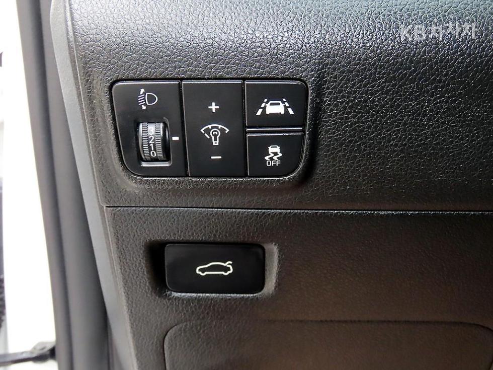 Kia K5 — miniaturë 12