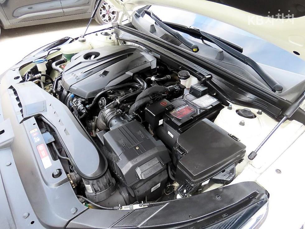 Kia K5 — miniaturë 19