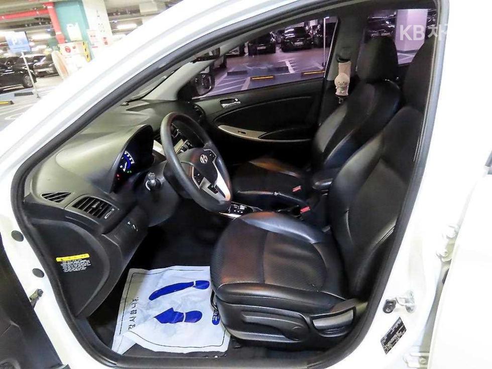 Hyundai Accent — miniaturë 6