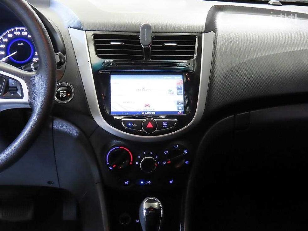 Hyundai Accent — miniaturë 11