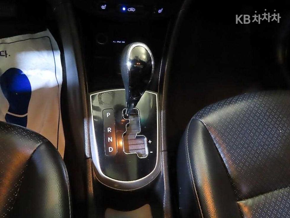 Hyundai Accent — miniaturë 12