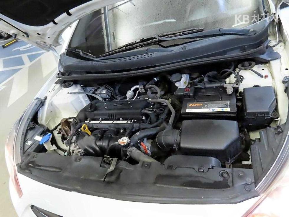 Hyundai Accent — miniaturë 19