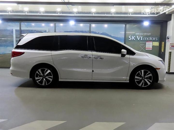 Honda Odyssey — miniaturë 3