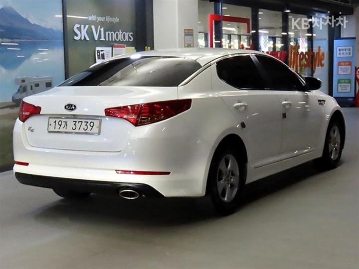 Kia K5 — miniaturë 4