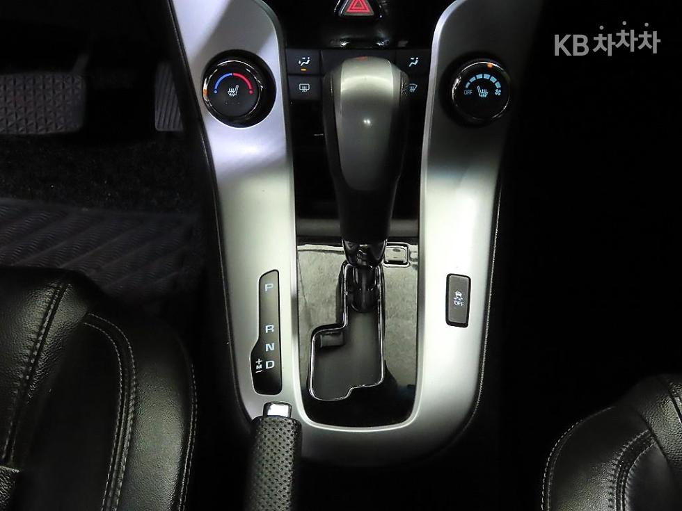 Chevrolet Cruze — miniaturë 12