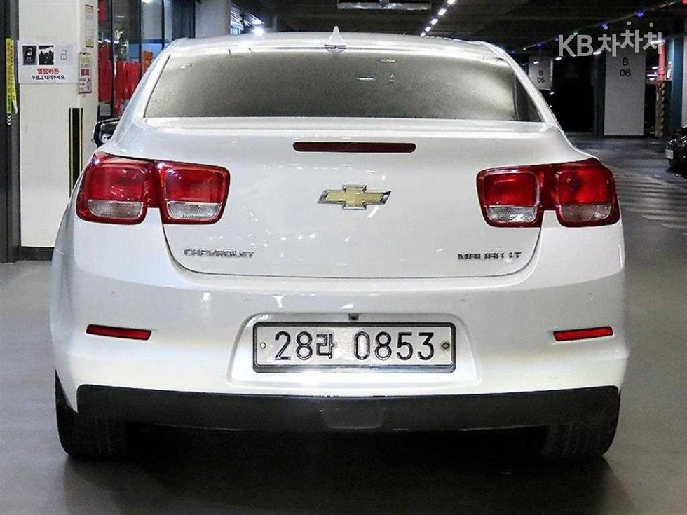 Chevrolet Malibu — miniaturë 5