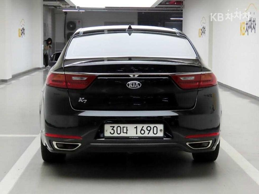 Kia K7 — miniaturë 3