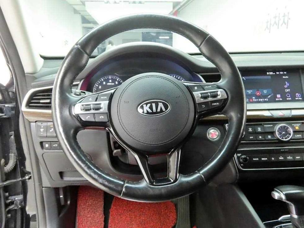 Kia K7 — miniaturë 7