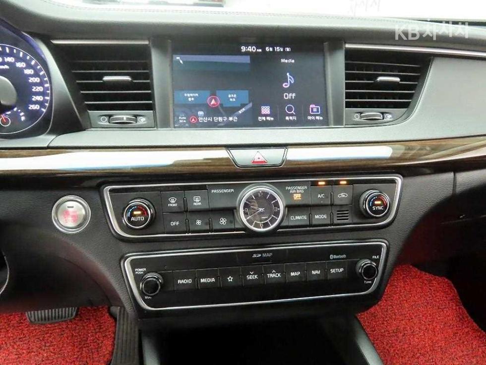 Kia K7 — miniaturë 9