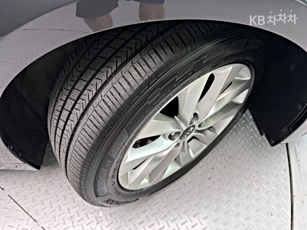Kia K5 — miniaturë 29