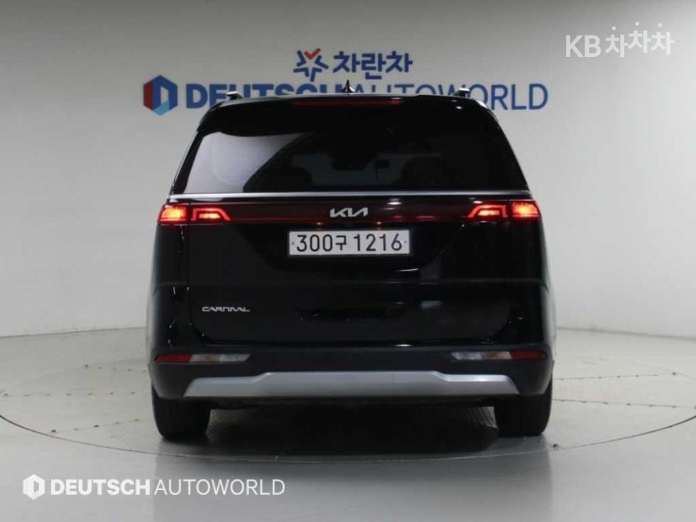 Kia Carnival — miniaturë 6