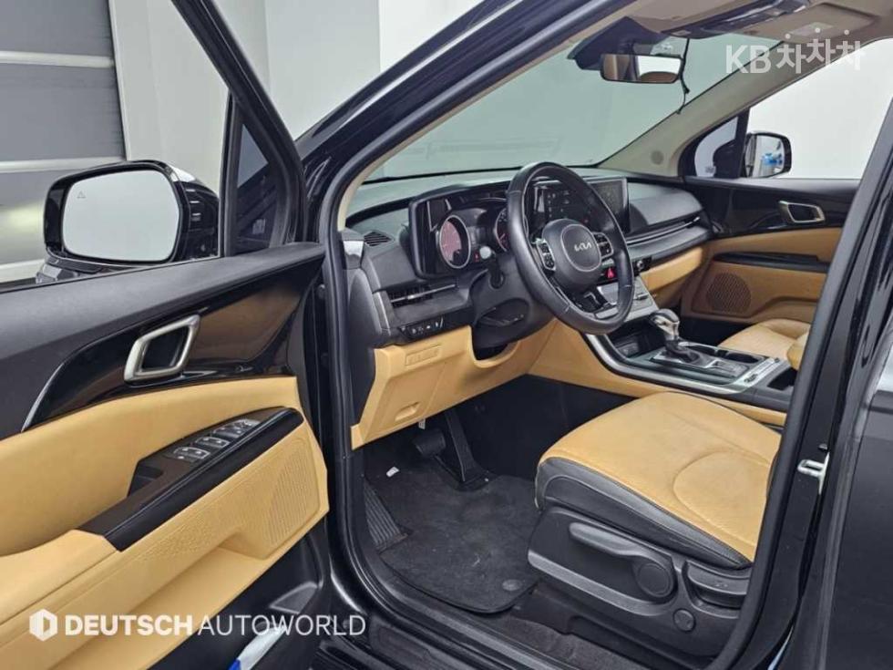 Kia Carnival — miniaturë 12