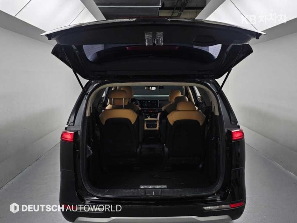 Kia Carnival — miniaturë 19