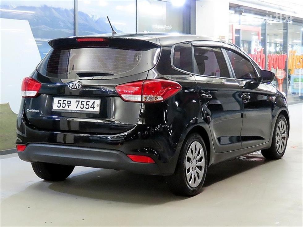 Kia Carens — miniaturë 4