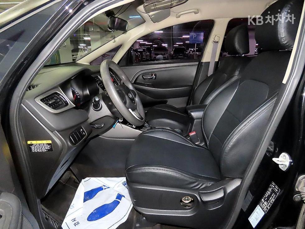 Kia Carens — miniaturë 6