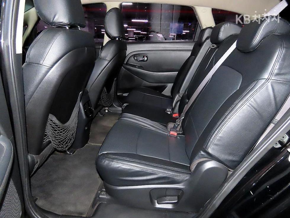 Kia Carens — miniaturë 7