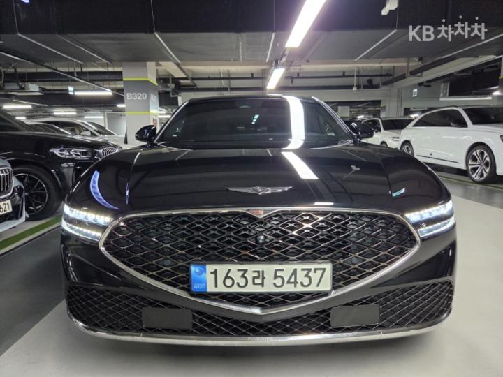 Genesis G90 Gasoline 3.5 Turbo AWD — foto 1