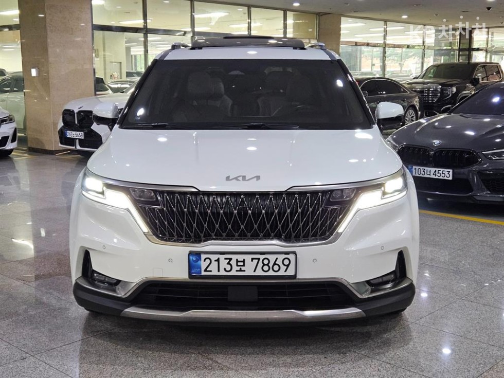 Kia Carnival — miniaturë 2