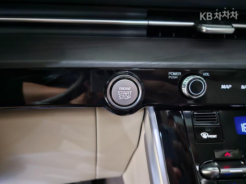 Kia Carnival — miniaturë 14