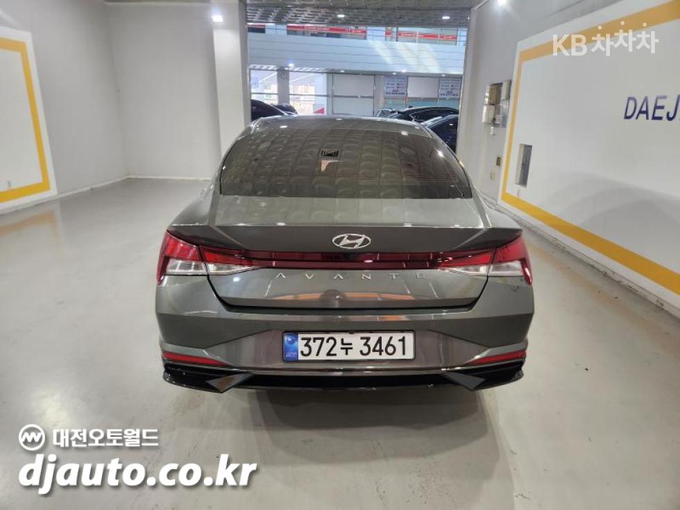 Hyundai Avante — miniaturë 5