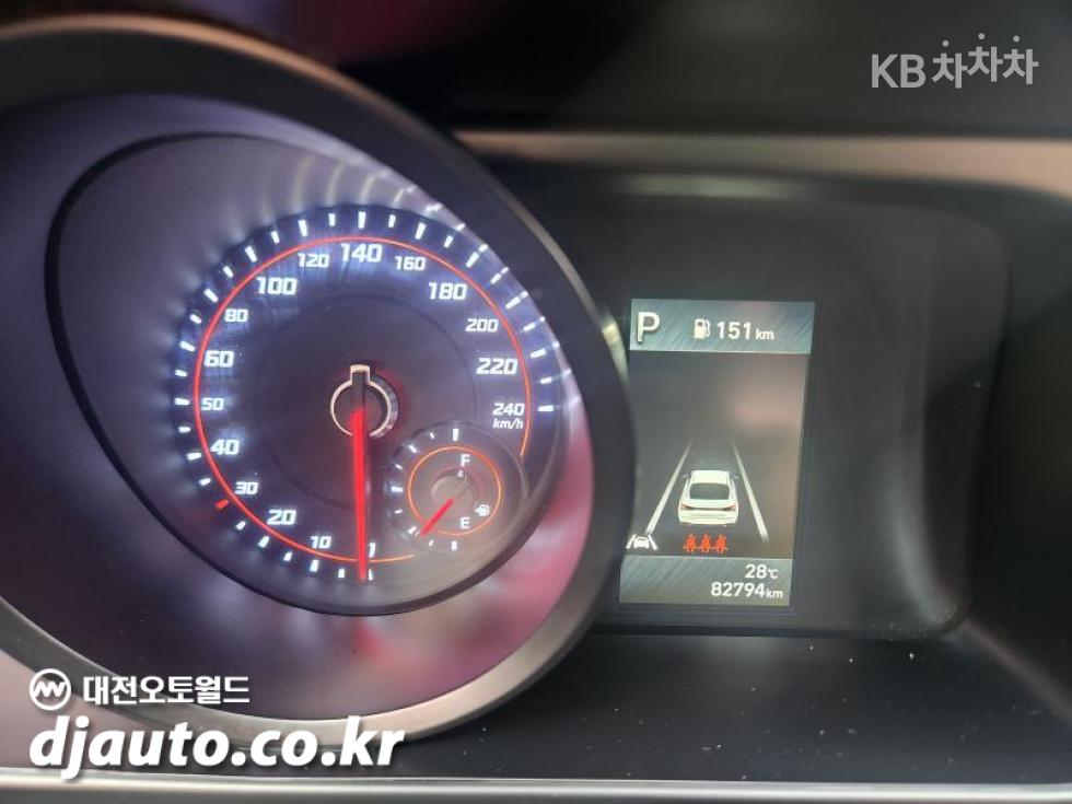 Hyundai Avante — miniaturë 7