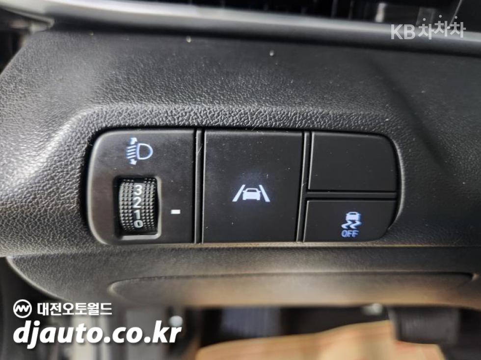 Hyundai Avante — miniaturë 11
