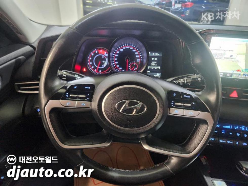 Hyundai Avante — miniaturë 14