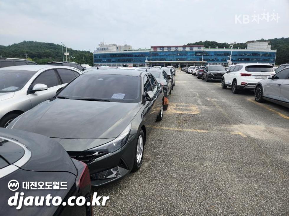 Hyundai Avante — miniaturë 18