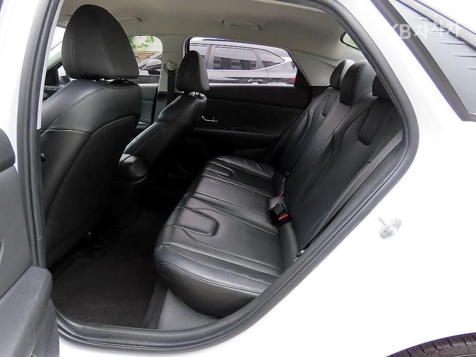 Hyundai Avante — miniaturë 6
