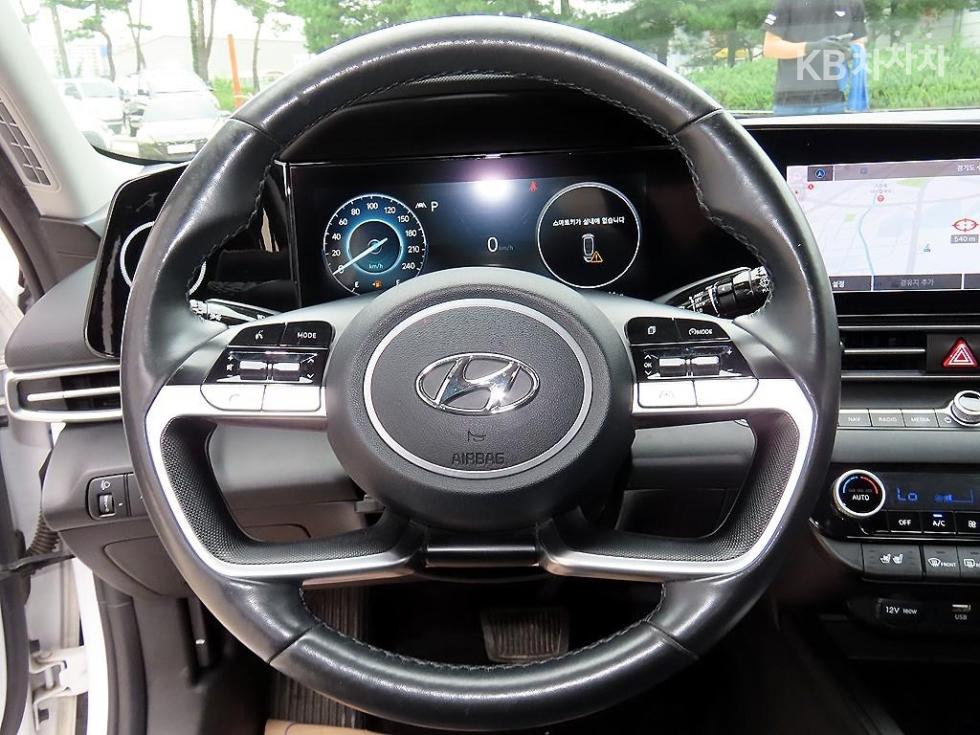 Hyundai Avante — miniaturë 8