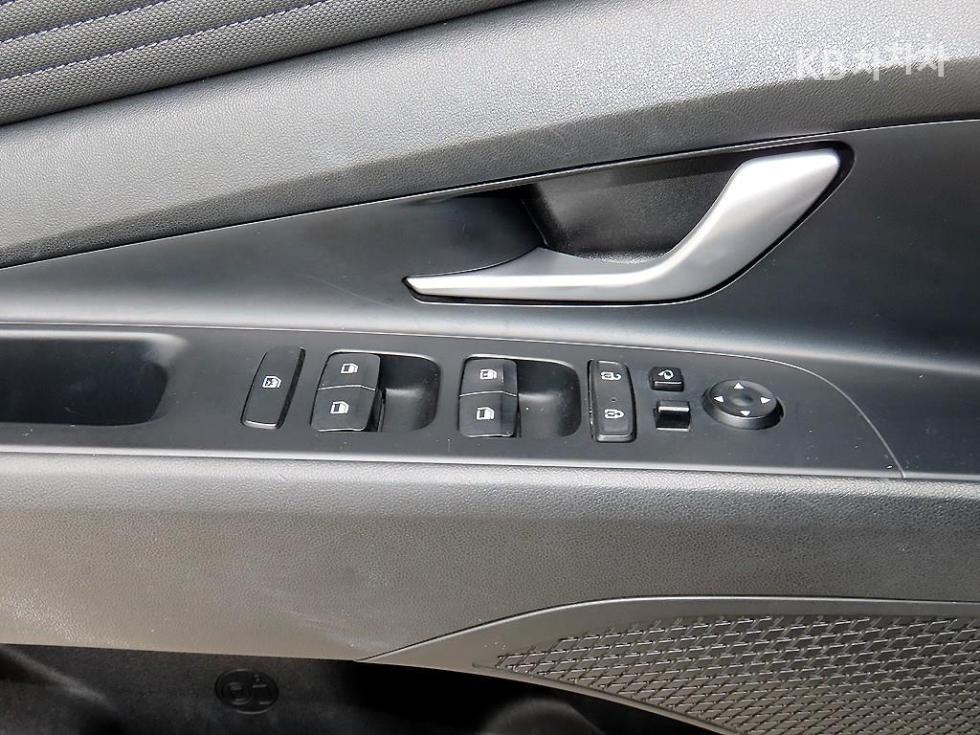 Hyundai Avante — miniaturë 11