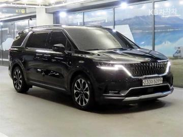 Kia Carnival Diesel 9-Seater Noblesse — foto 1