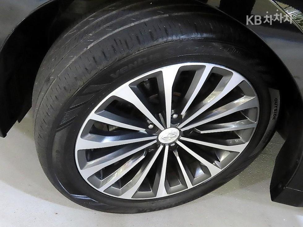 Hyundai Grandeur — miniaturë 20