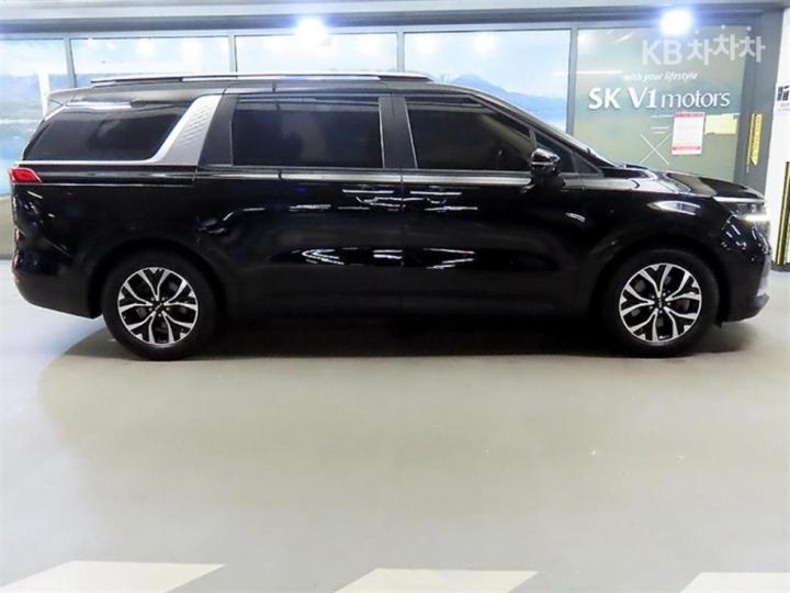 Kia Carnival — miniaturë 3