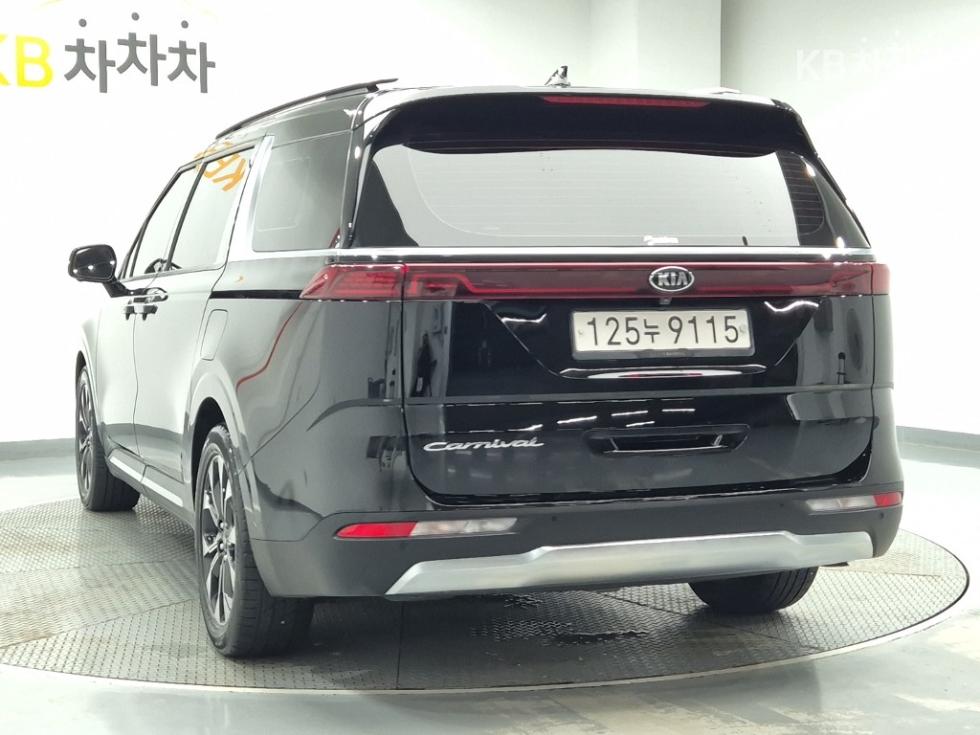 Kia Carnival — miniaturë 2