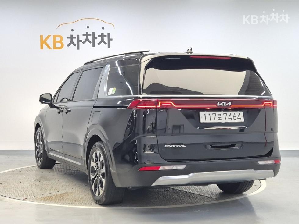 Kia Carnival — miniaturë 2