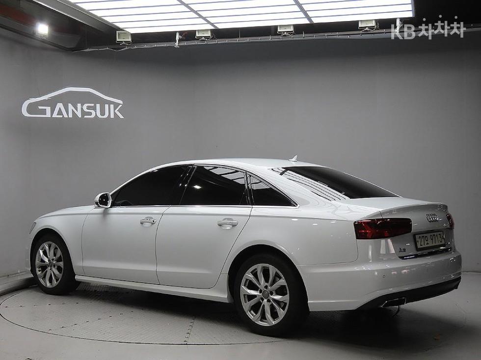 Audi A6 — miniaturë 3