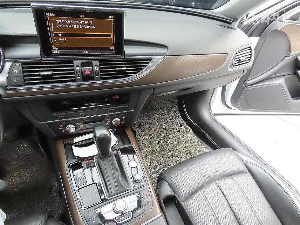 Audi A6 — miniaturë 7