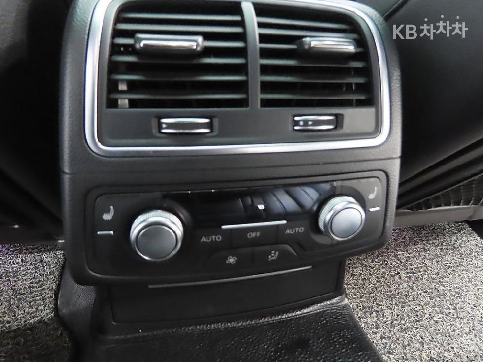 Audi A6 — miniaturë 11