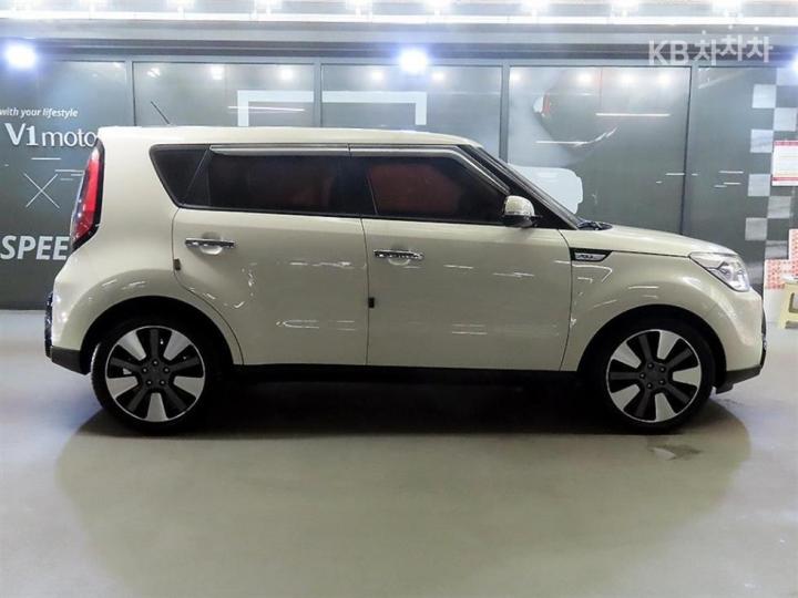 Kia Soul — miniaturë 3