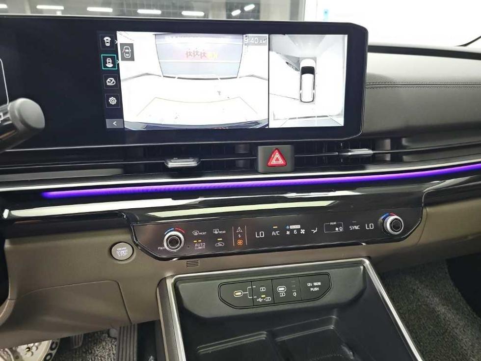 Kia Carnival — miniaturë 10