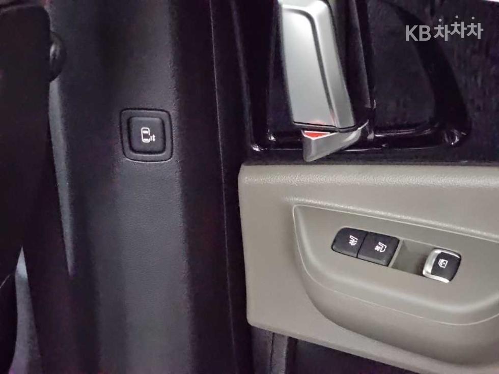 Kia Carnival — miniaturë 14