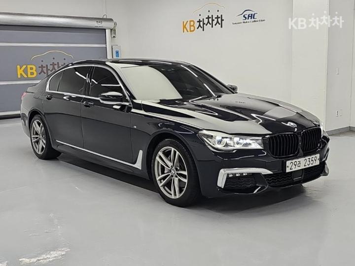 BMW 7er — miniaturë 4