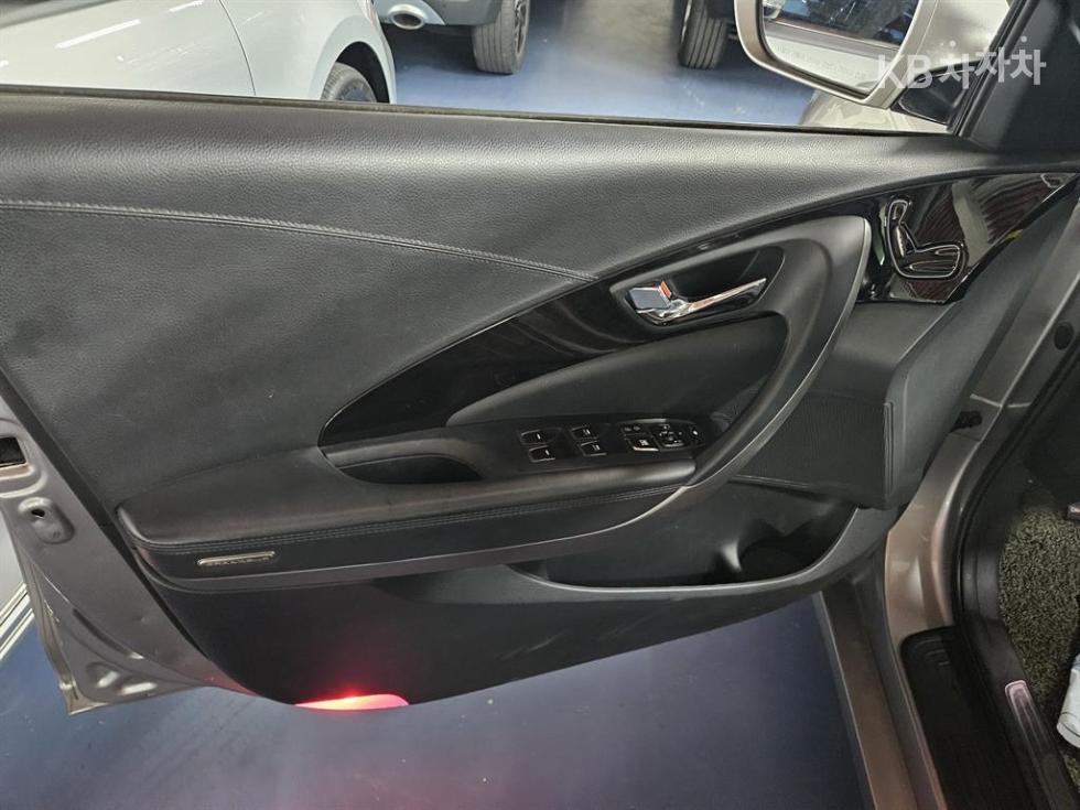 Hyundai Grandeur — miniaturë 13