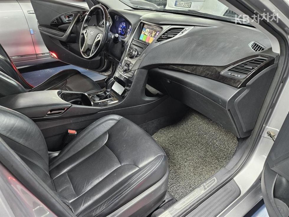 Hyundai Grandeur — miniaturë 18