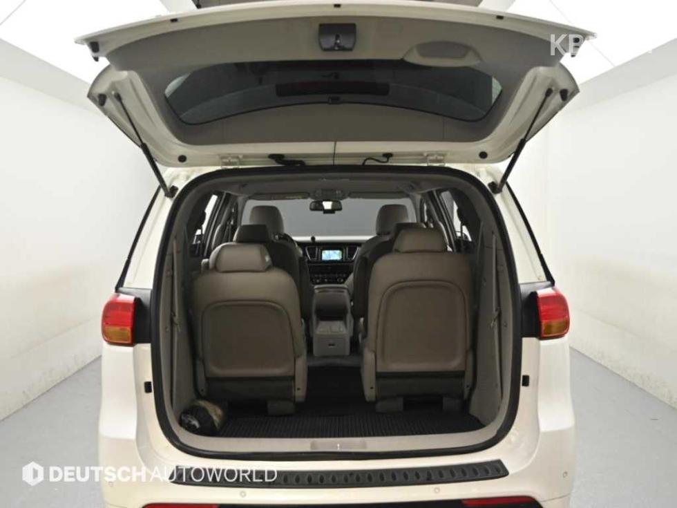 Kia Carnival — miniaturë 19